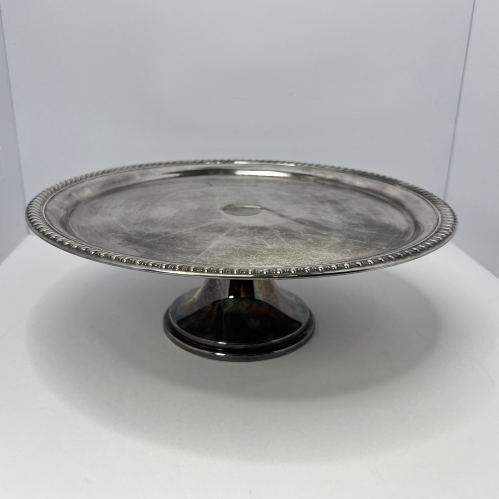 Wm Rogers Silverplate Cake Stand Pedestal Platter 12.5" Round Gadroon Edge 842